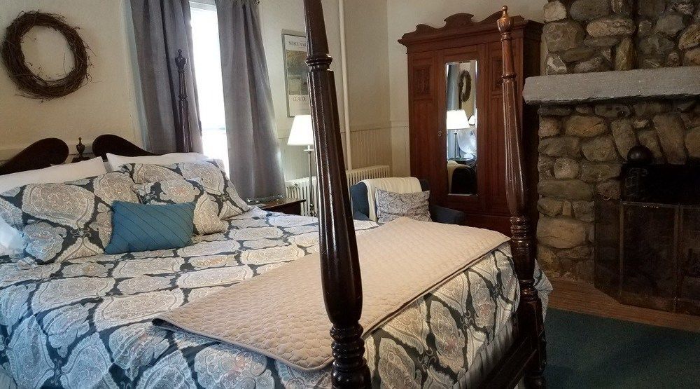 Windflower Inn Great Barrington Esterno foto