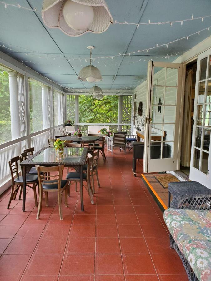 Windflower Inn Great Barrington Esterno foto