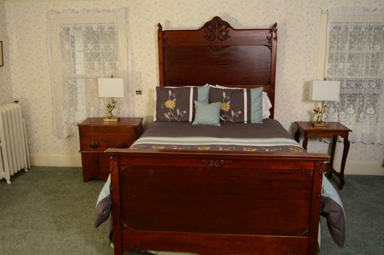 Windflower Inn Great Barrington Esterno foto