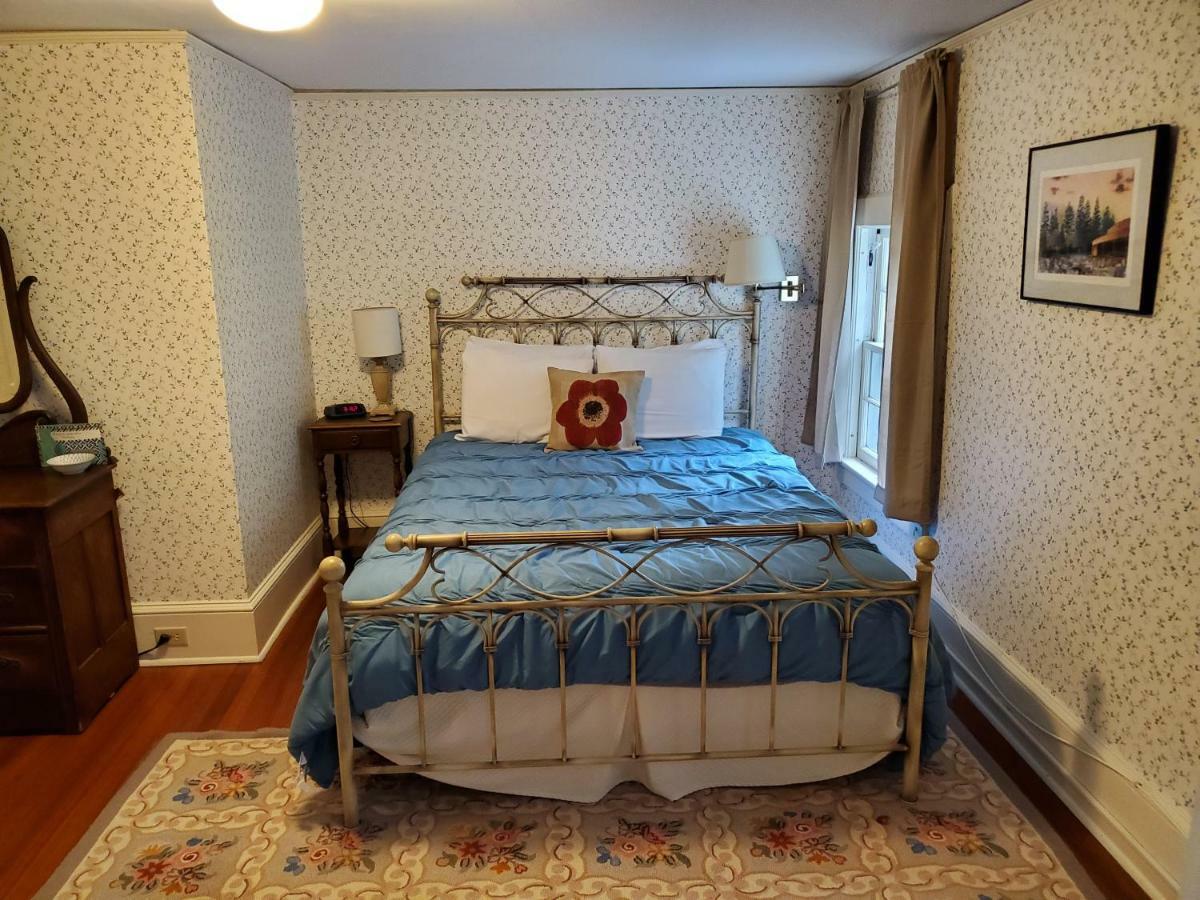 Windflower Inn Great Barrington Esterno foto